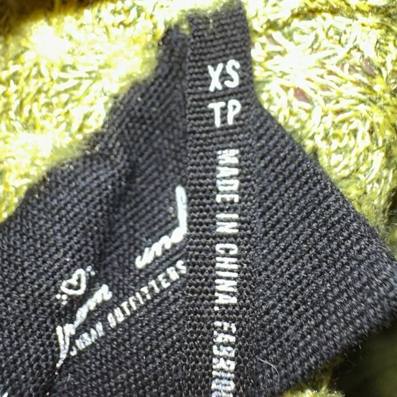 Urban Outfitters Out from Under Jojo Oversized Thermal Button Front Top Size XS - Picture 4 of 6